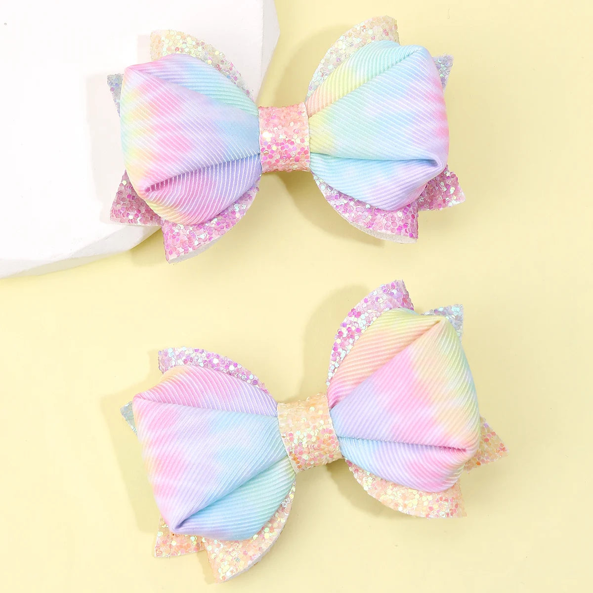 bow hair clip

