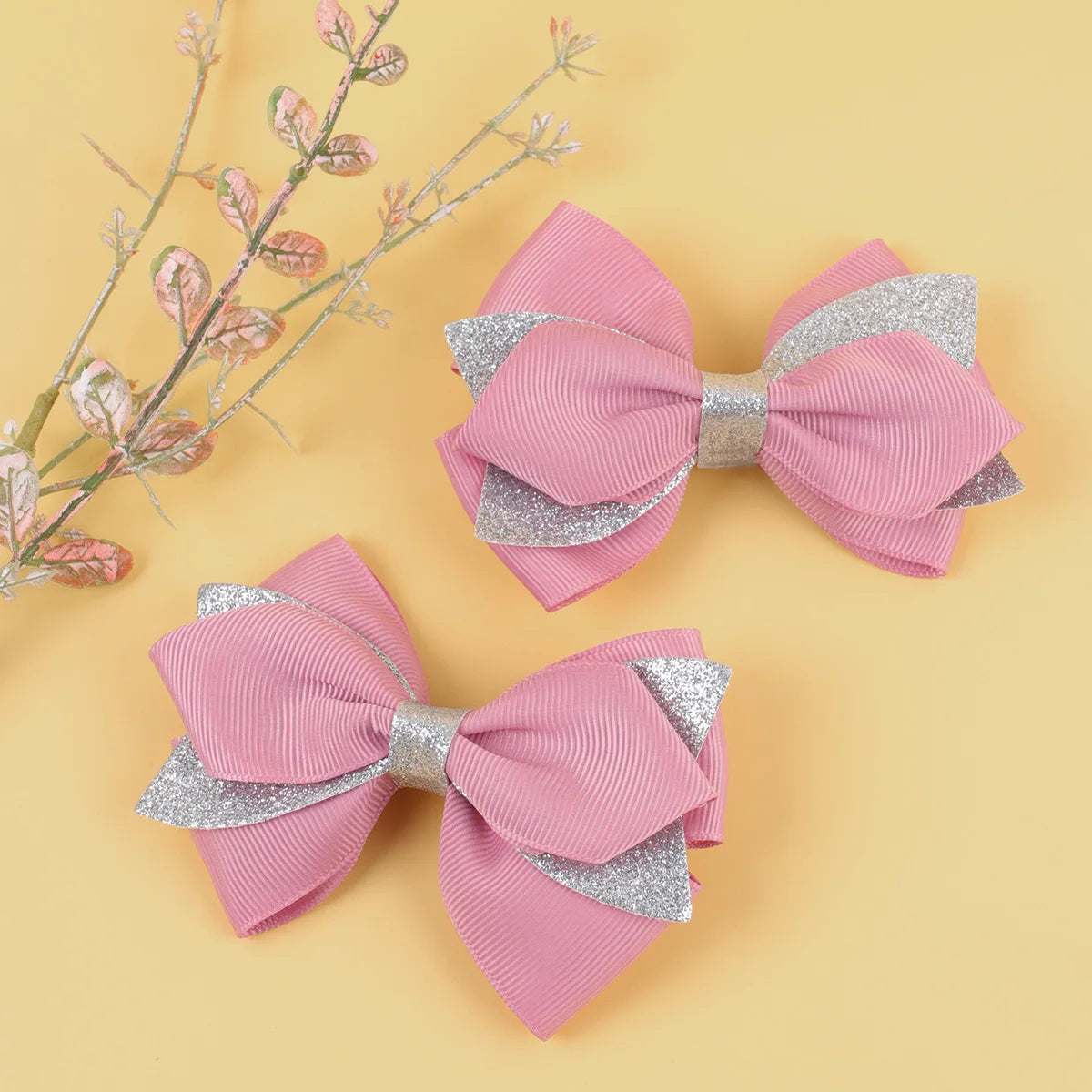 bow hair clip

