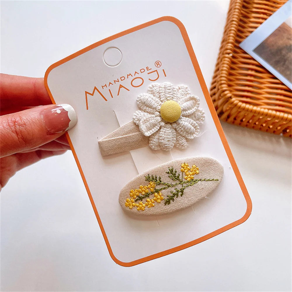 flower clips


