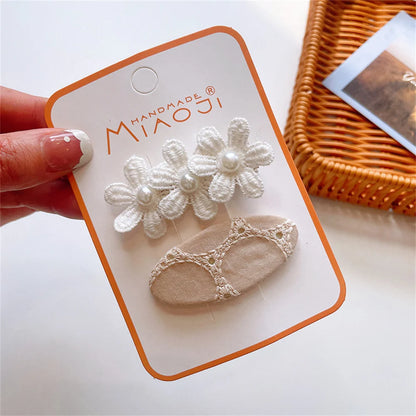 flower clips


