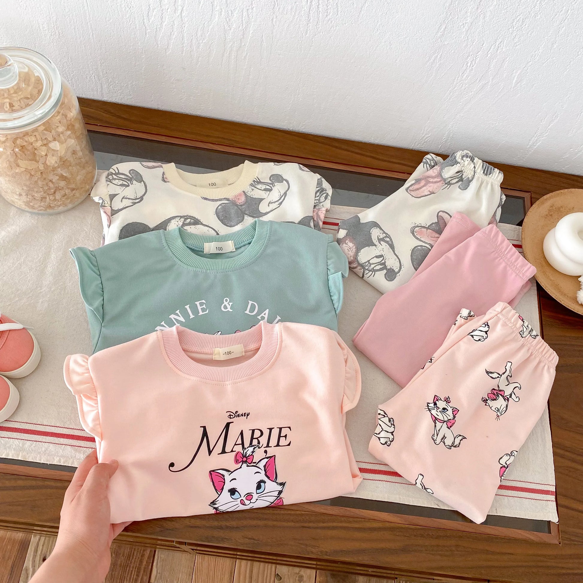 long sleeves spring outfit

