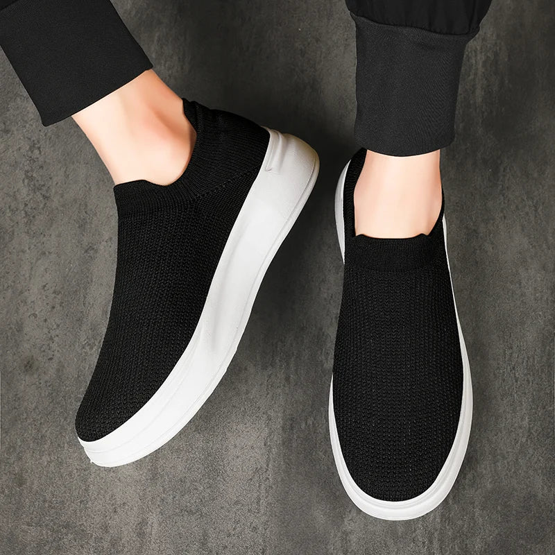 Breathablecomfortable running shoes